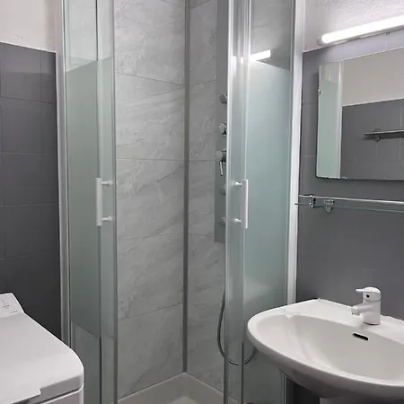 Naturiste 2 Heliovillage 6 Personnes Maxi Agde
